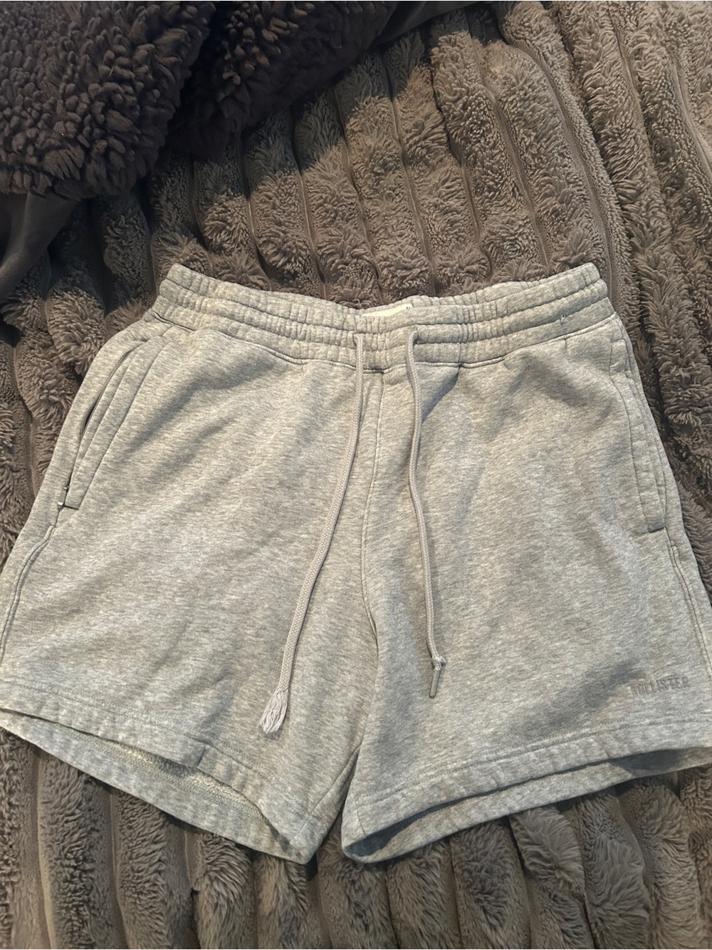 Hollister men’s Gray Drawstring Lounge Shorts
